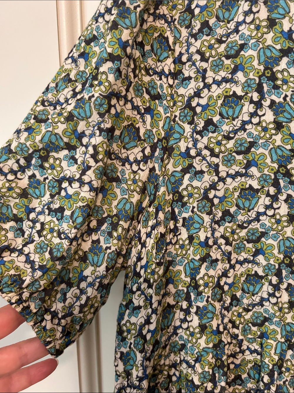 Marine Layer Blue Green Floral Shirt Dress. This will be your go to all summer - Picture 4 of 8